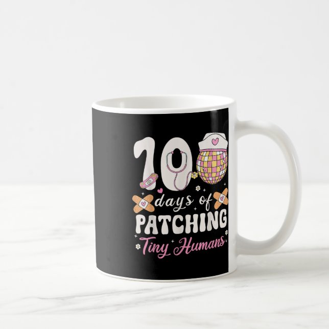 100 Tage Patchen winziger Menschen 100 Tage Kaffeetasse (Rechts)
