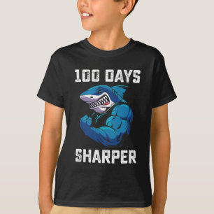100 Tage schärferer Hai 100. Schultag Turnhalle T-Shirt
