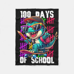 100 Tage Schule Cooler Dinosaurier Skateboarding Fleecedecke