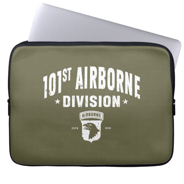 101. Im Flugzeug Division Ermüdung Grün gestört Laptopschutzhülle (Vorderseite)