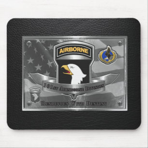 101. Im Flugzeug Division Mousepad