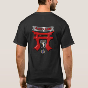 101. Im Flugzeug Geschäftsbereich Rakkasans T-Shirt