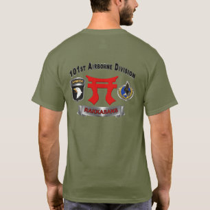 101. Im Flugzeug Geschäftsbereich Rakkasans T-Shirt