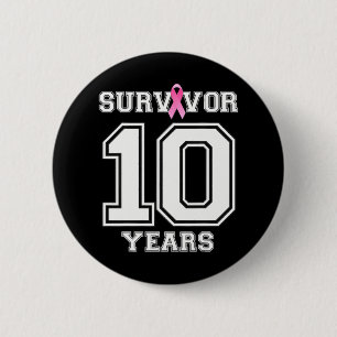 10 Jahre Brustkrebserkrankung bei Frauen rosa Button