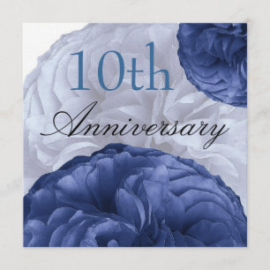 10. Jahrestags-Marine-Blau-und Weiß-Rosen Leinen Einladung