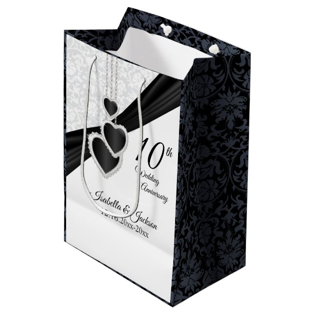 10. Onyx und White Wedding Jubiläum Mittlere Geschenktüte (Vorderseite Schrägansicht)