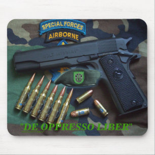 10. Spezialkräfte für Lewis Veteran Mousepad