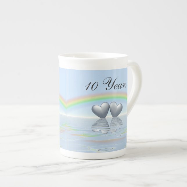 10th Anniversary Tin Hearts Prozellantasse (Vorderseite Rechts)