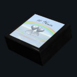 10th Anniversary Tin Hearts Schmuckschachtel<br><div class="desc">Geschenkboxen mit meinem originellen Design von zwei Zinn- oder Aluminiumherzen,  die unter einem Regenbogen auf dem Wasser schwimmen. Der Text "10 Jahre" steht für anpassbar.</div>