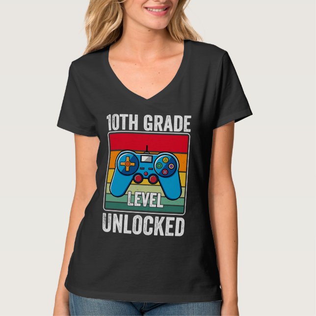 10th Grade Level Unlocked Video Game Back to Schoo T-Shirt (Vorderseite)
