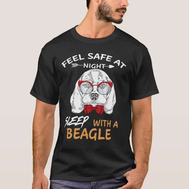 118 fühlen sich bei Nachtruhe mit Beagle sicher T-Shirt (Vorderseite)