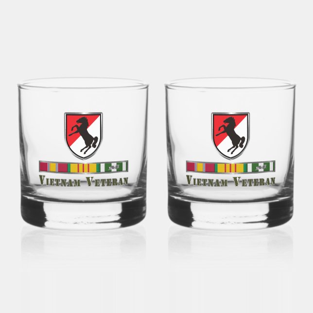 11. ACR Rüstungskavalry Regiment Vietnam Veteran Whiskyglas (Vorderseite)