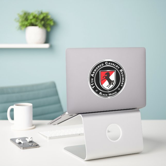 11. Armored Cavalry Regiment Aufkleber (Laptop auf Schreibtisch)