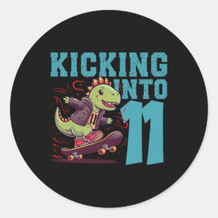 11-jähriger Skater Skateboard fahrender T-Rex Dino Runder Aufkleber