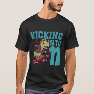 11-jähriger Skater Skateboard fahrender T-Rex Dino T-Shirt