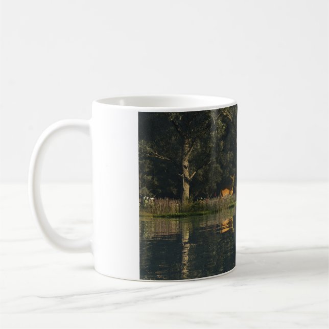 11 oz Tasse mit "Erschreckt"-Bild (Links)