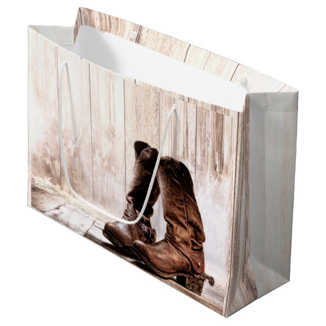 12.5lx4wx9h große Geschenktasche Stiefel Land rust Geschenktüte (Vorderseite Schrägansicht)