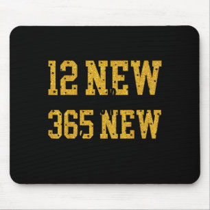 12 neue Kapitel 365 neue Chancen Frohes Neues Jahr Mousepad