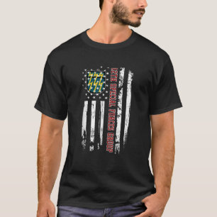 12. Special Forces Group Veteran USA Flag Veteran T-Shirt