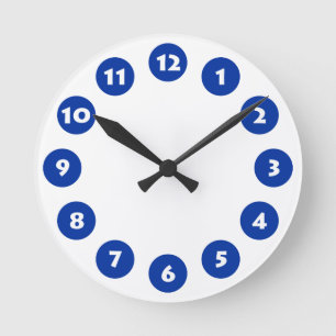 12 Spots - Weiß mit Navy Blue Runde Wanduhr