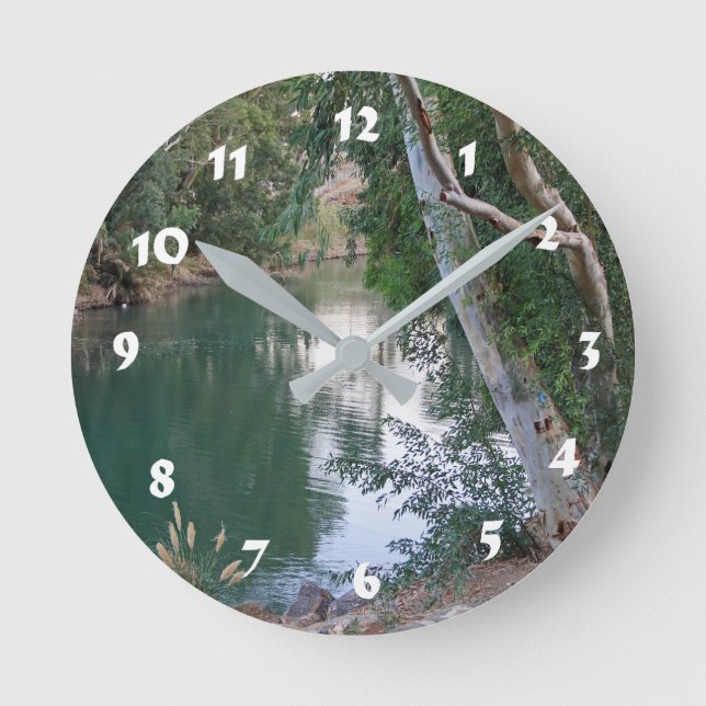 12 Zahlenoptionen —Fluss Runde Wanduhr (Vorderseite)