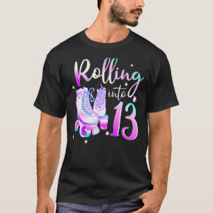 13 Jahre altes Geburtstagsmädchen, das in den 13. T-Shirt