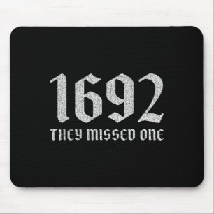 1692 verpasste eine lustige Halloween-Hexe dunkler Mousepad