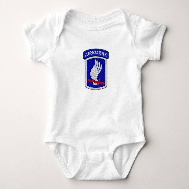 173. ABN Im Flugzeug Brigade Patch Kleinkind-T - S Baby Strampler (Vorderseite)
