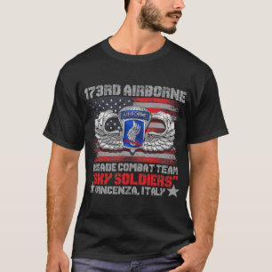 173. Im Flugzeug Brigade Combat Team U.S Flag Vete T-Shirt