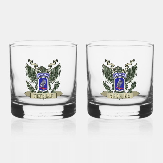 173. Im Flugzeug Brigade Whiskyglas (Vorderseite)
