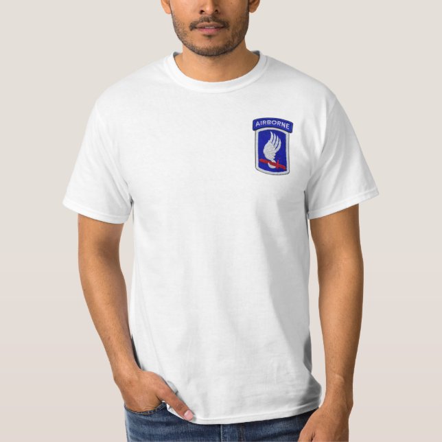 173rd ABN BDE im Flugzeug T-Shirt (Vorderseite)