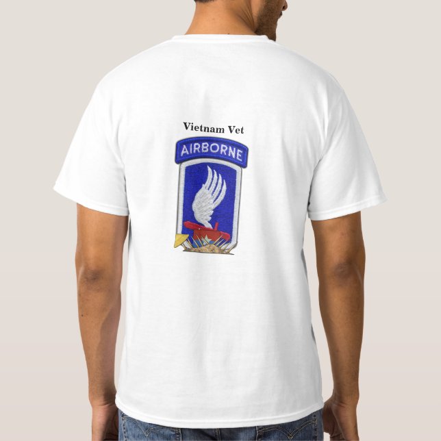 173rd ABN im Flugzeug Brigaden-Veteranentierärzte T-Shirt (Rückseite)