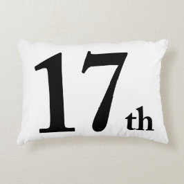 17. Diese Zahl ist für Geburtstage oder noch etwas Zierkissen