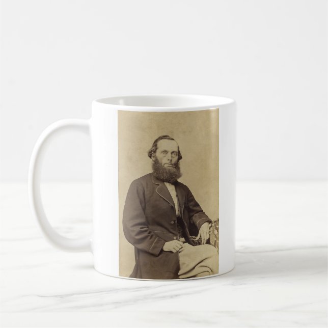 1860er-Jahre Mann - Sitzkaffee-Tasse Kaffeetasse (Links)