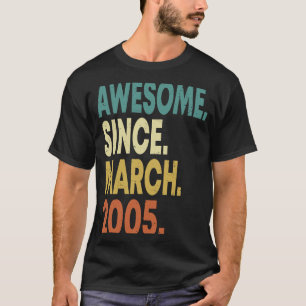 18. Geburtstag 18 Jahre alt Phantastisch seit März T-Shirt