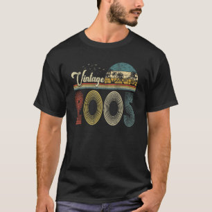 18 Jahre alt Geboren im Jahr 2005 Vintag 18. Gebur T-Shirt