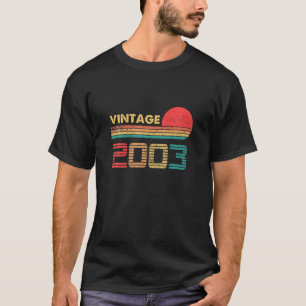 18 Jahre alt Geburtstag Vintager Klassiker Geboren T-Shirt