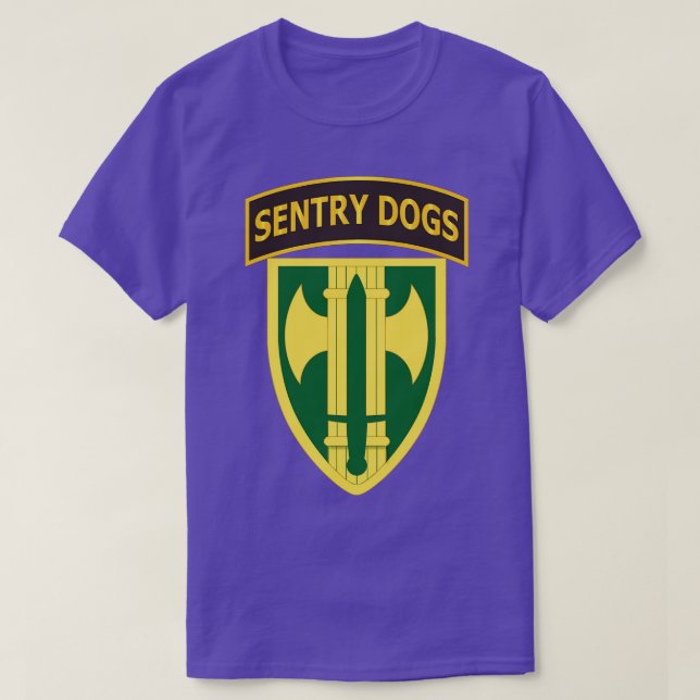 18th MP Brigade Sentry Dogs Tab Two Txt T-Shirt (Design vorne)