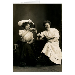 1905 Bier Drinking Girlfriends