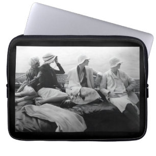 1928 Art Deco Flapper Mode Vogue Fotoshooting Laptopschutzhülle