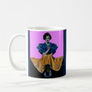 1934 hübsche Dame mit Chesterfield Kaffeetasse