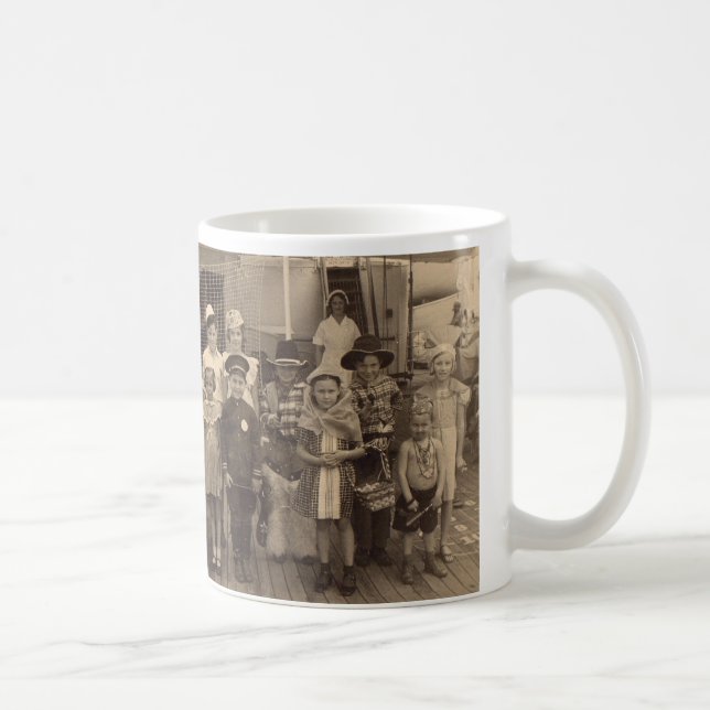 1935 Kinder an Bord Kostüme Party Spaß und Exc Kaffeetasse (Rechts)