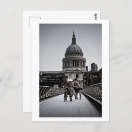 1940er Jahre On Millennium Bridge London (6331) Postkarte