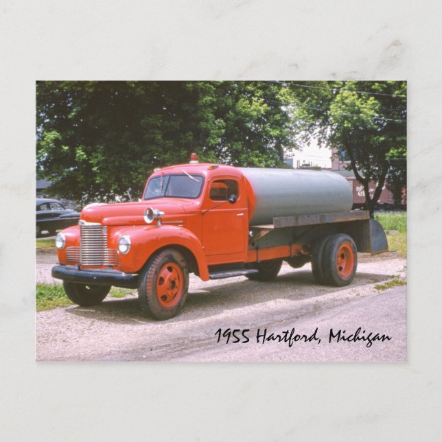 1955 Hartford Michigan Antique Red Fire Truck Postkarte (Vorderseite)