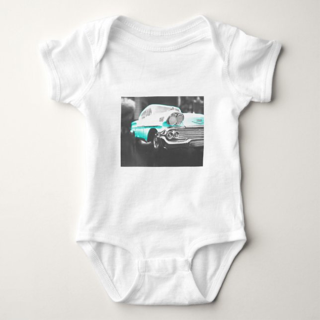1958 Chevy Impala hellblauer Oldtimer Baby Strampler (Vorderseite)