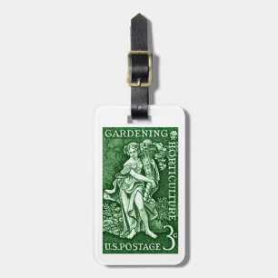1958 im Garten arbeitend + Gartenbau-Briefmarke Gepäckanhänger