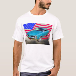 1966 Pontiac Le Mans und amerikanische Flagge T-Shirt