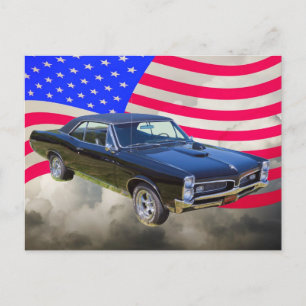 1967 Pontiac GTO und amerikanische Flagge Postkarte