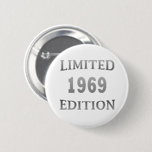 1969 geboren Elegantes modernes Geburtstagsgeschen Button