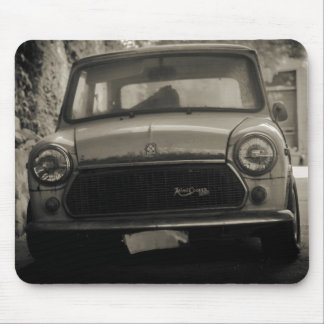 1975 Old Mini Cooper 1300 Mauspad